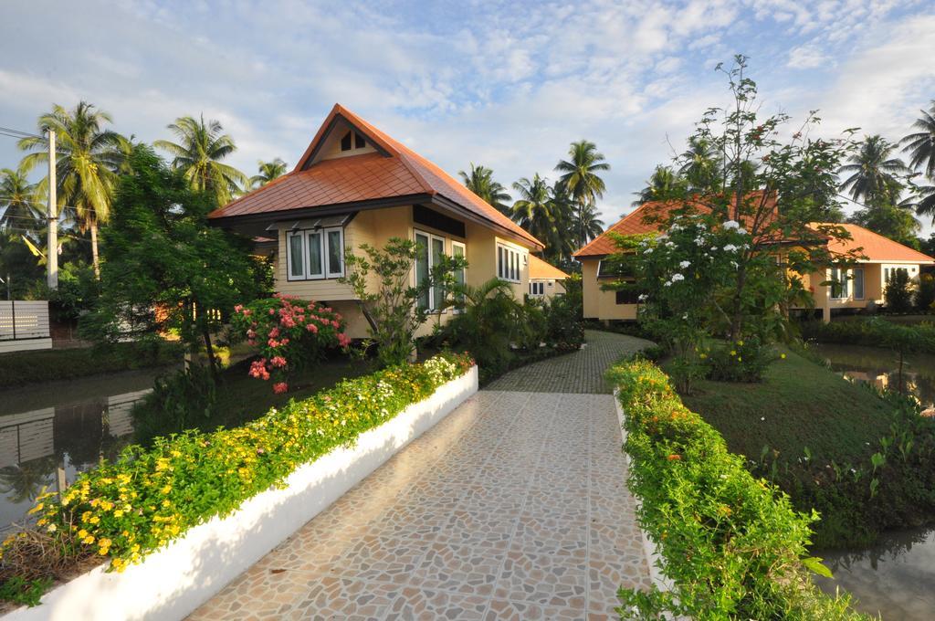 Maeklong Marina Resort Ratchaburi Esterno foto